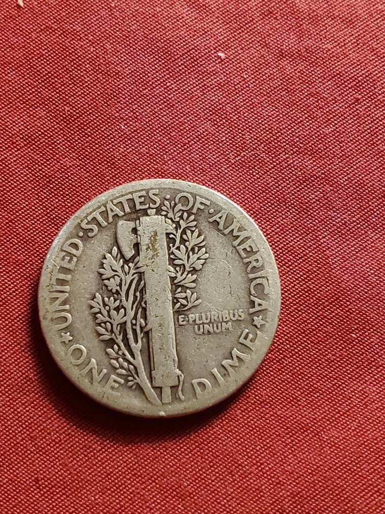 4 1920s date mercury silver dime various dates early silver coin, all in nice condition for the age 90 percent silver dimes