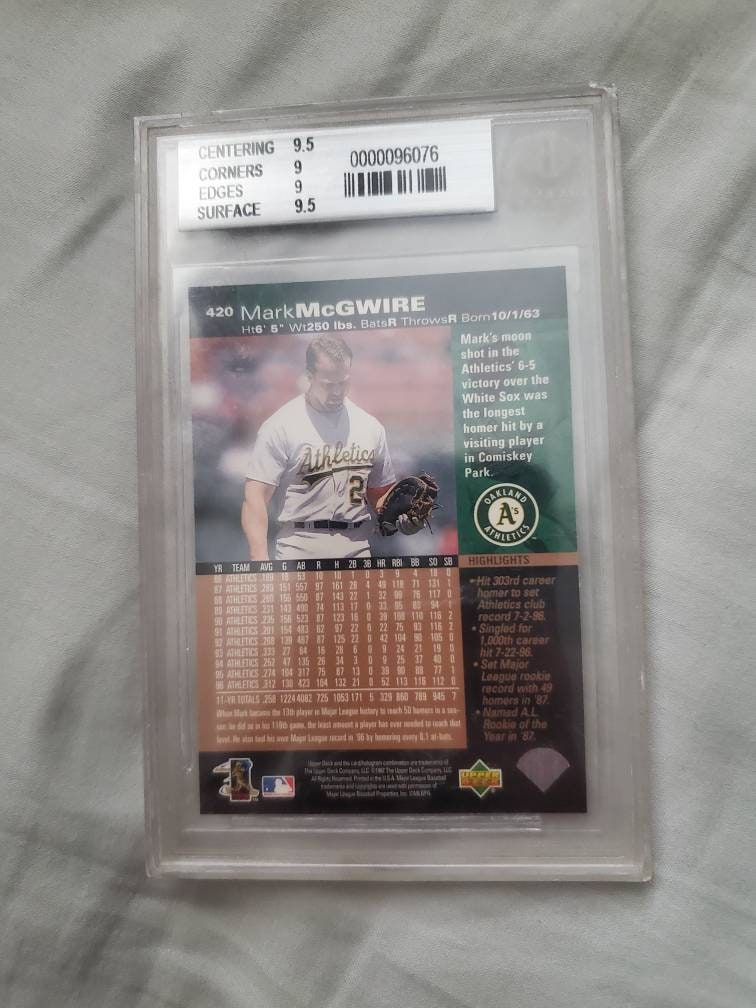1997 mark McGwire beckett baseball card graded mint 9