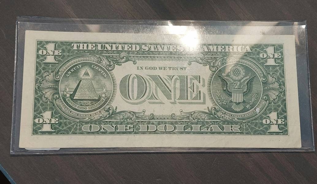 Vintage one dollar bill, uncirculated star note currency