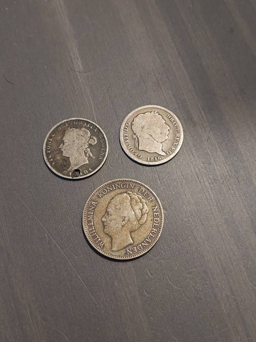 3 coin silver foreign lot, 1816 British shilling, 1871 Canadian quarter, and very nice 1924 Netherlands gulden, coin collecting