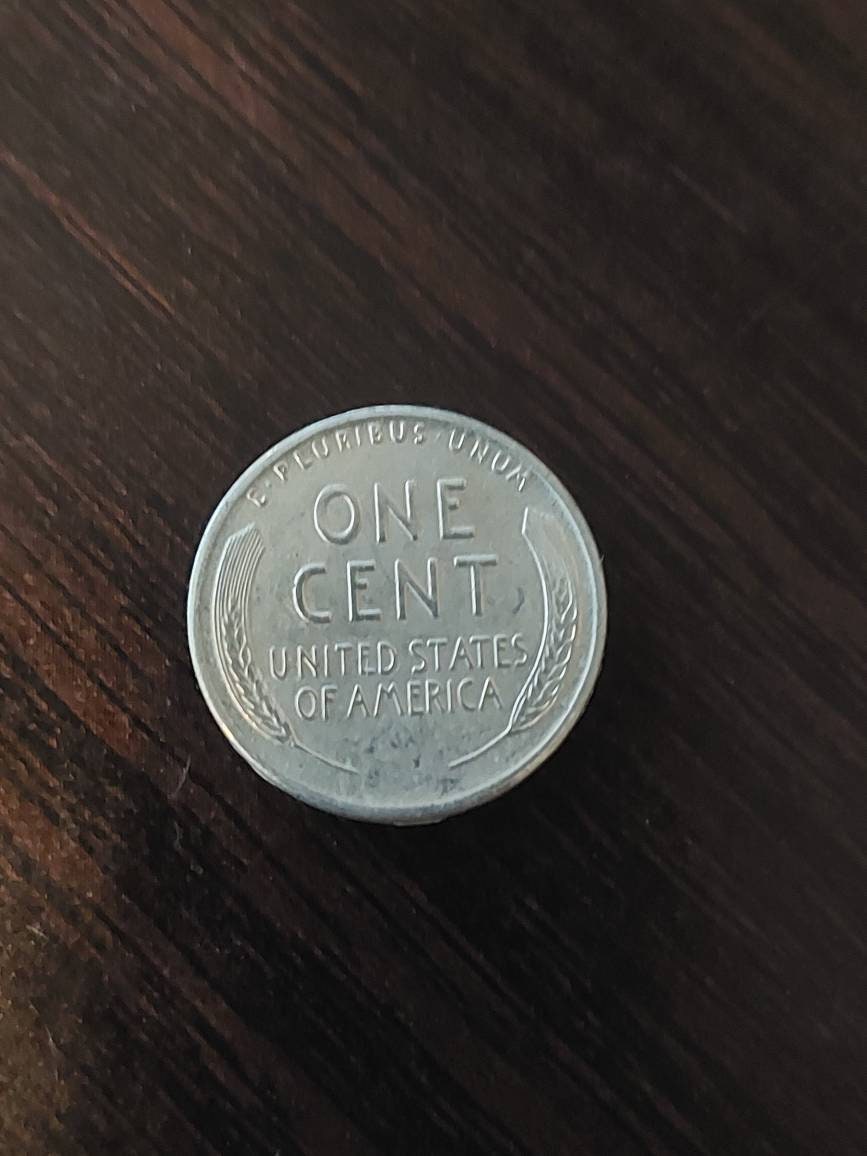 Steel penny, 1943p almost uncirculated high grade world War two coin, us coin collecting
