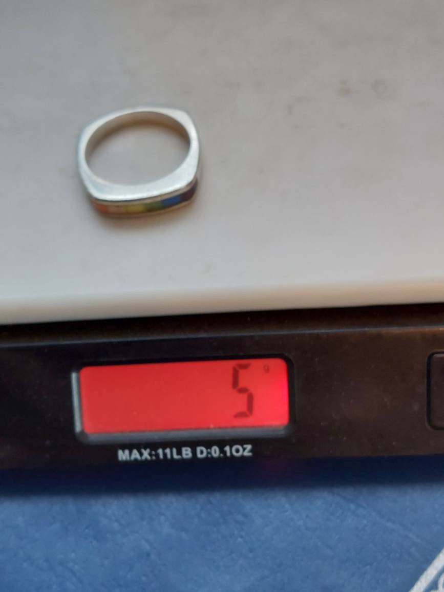 Size 9 vintage silver ring, rainbow fashion lbgt friendly 1980s/1990s style, 5 grams
