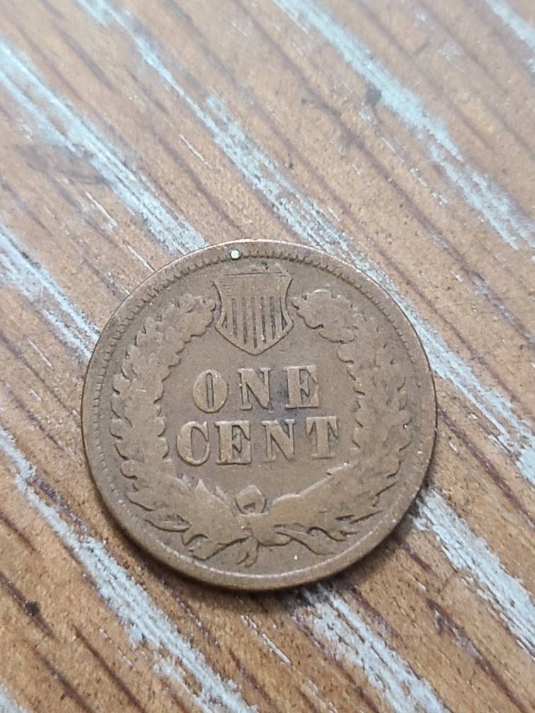 1879 indian head penny, antique semi key date coin very good condition