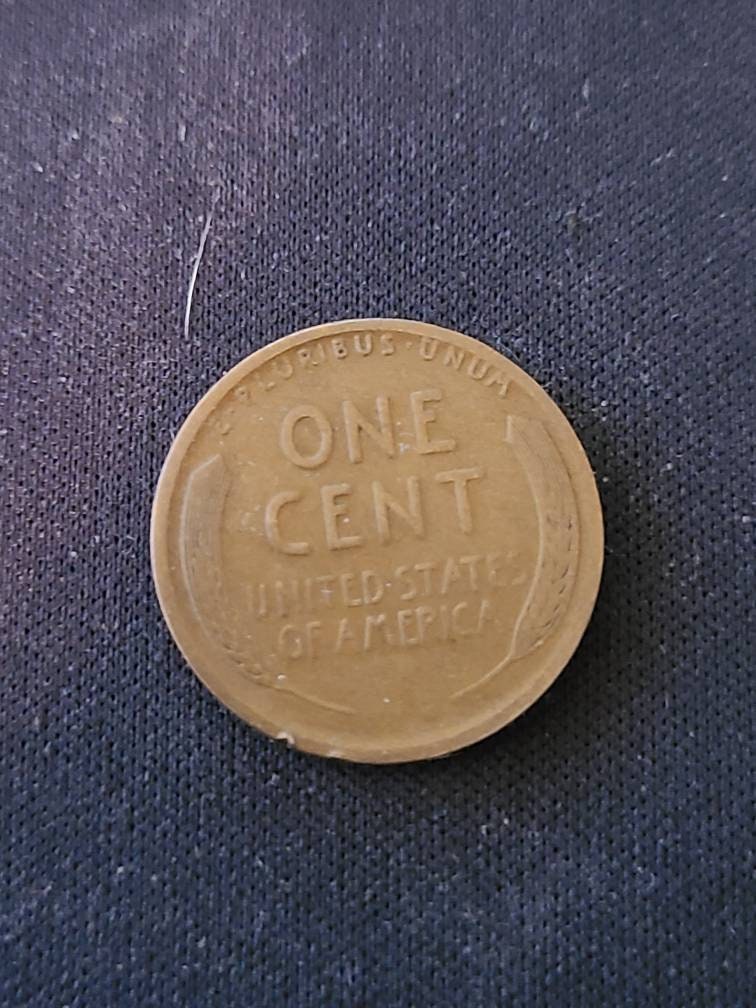 1918s Lincoln wheat cent, better date midgrade coin. Scarce this nice antique penny