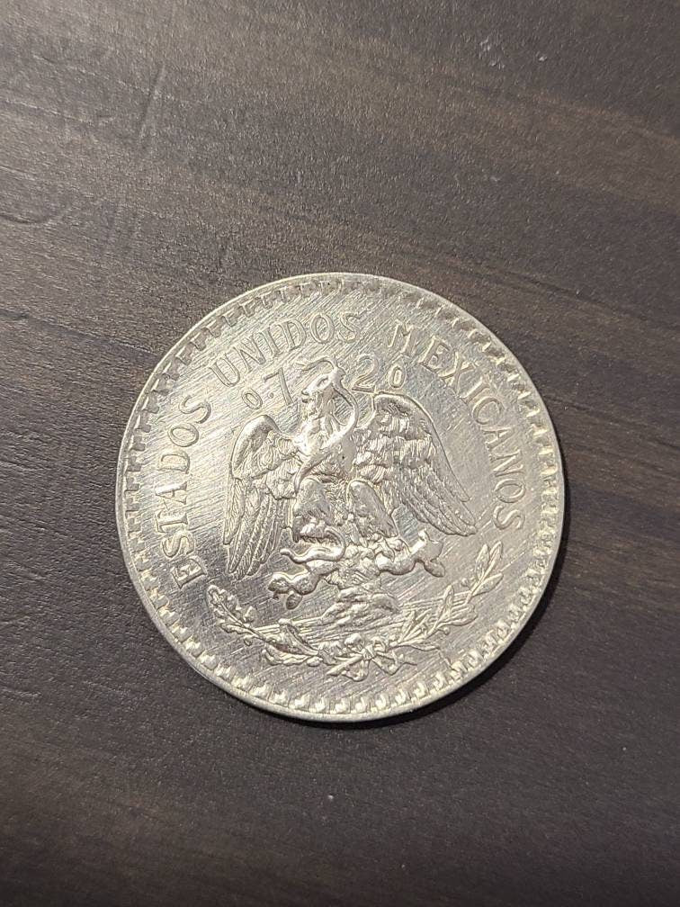 Mexico silver antique peso, 1924 high grade better date foreign coins collection