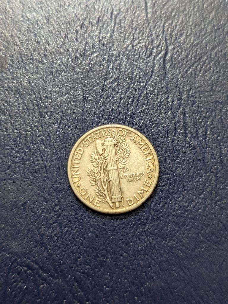 1925p mercury dime, better date coin, rare nice condition antique American coin