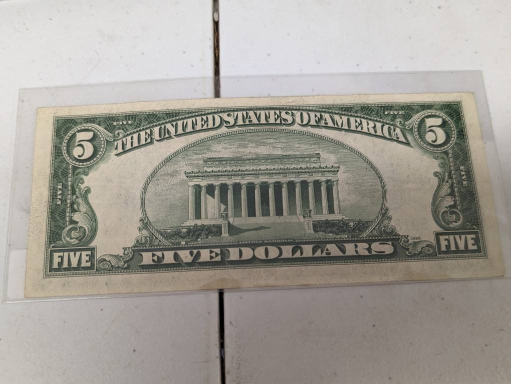 1934 D five dollar silver certificate in Amazing old us paper money. Rare!!