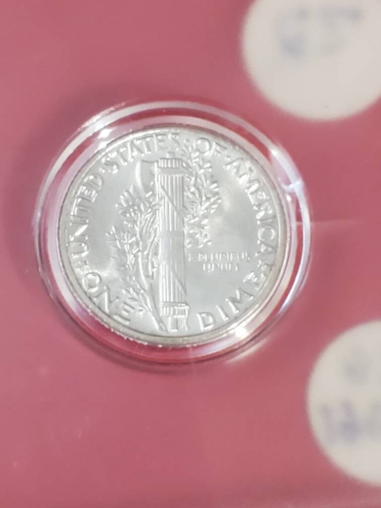 1945 bu mint state ww2 era silver mercury dime in plastic holder