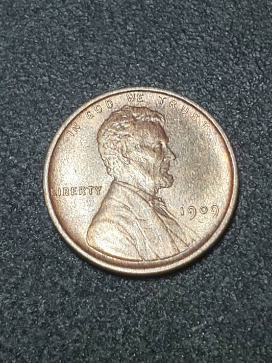 1909 first year wheat cent uncirculated red brown, high grade Lincoln cent