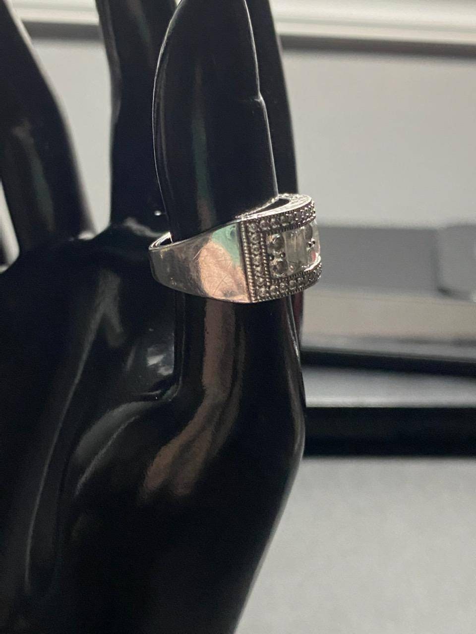 Large sterling silver 925 and cubic zirconia women's spring fashion ring