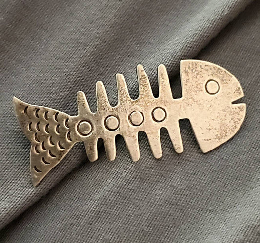 Adorable Mexican sterling 925 silver fishing brooch pin imported