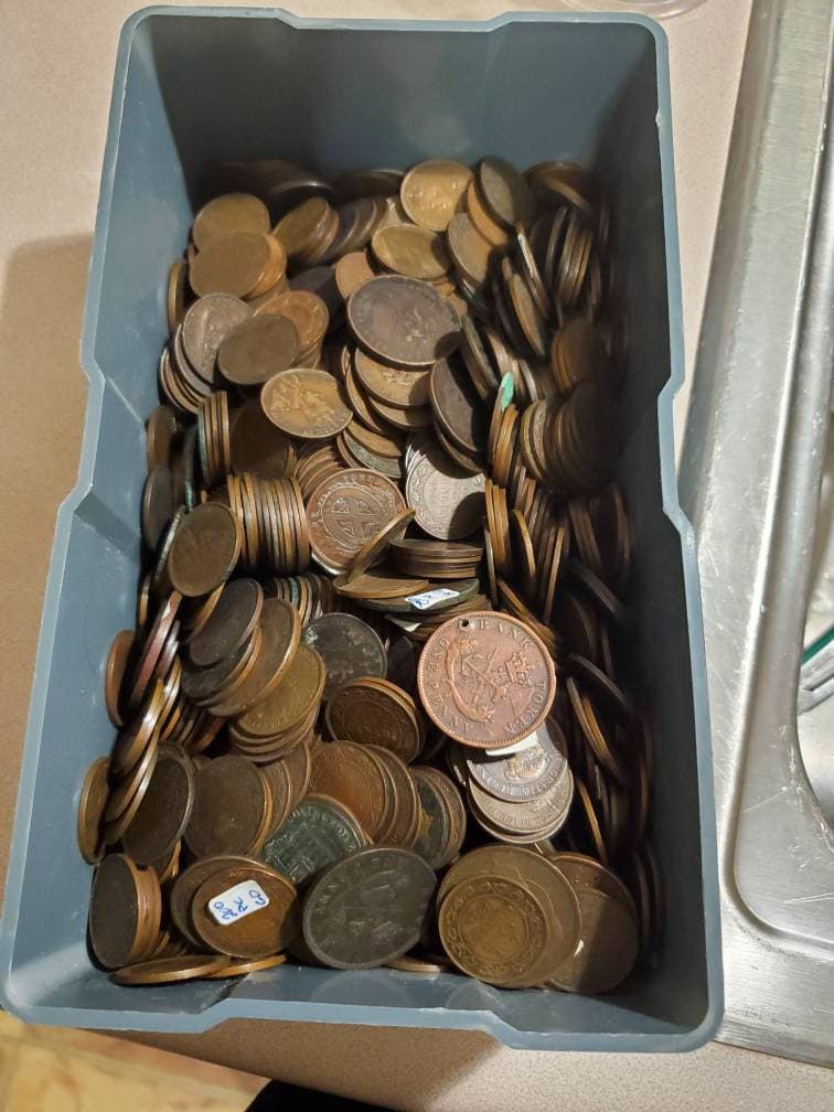Huge collection of Canadian large cents unsearched estate lot you get 2 coins, Victoria, George, and edward