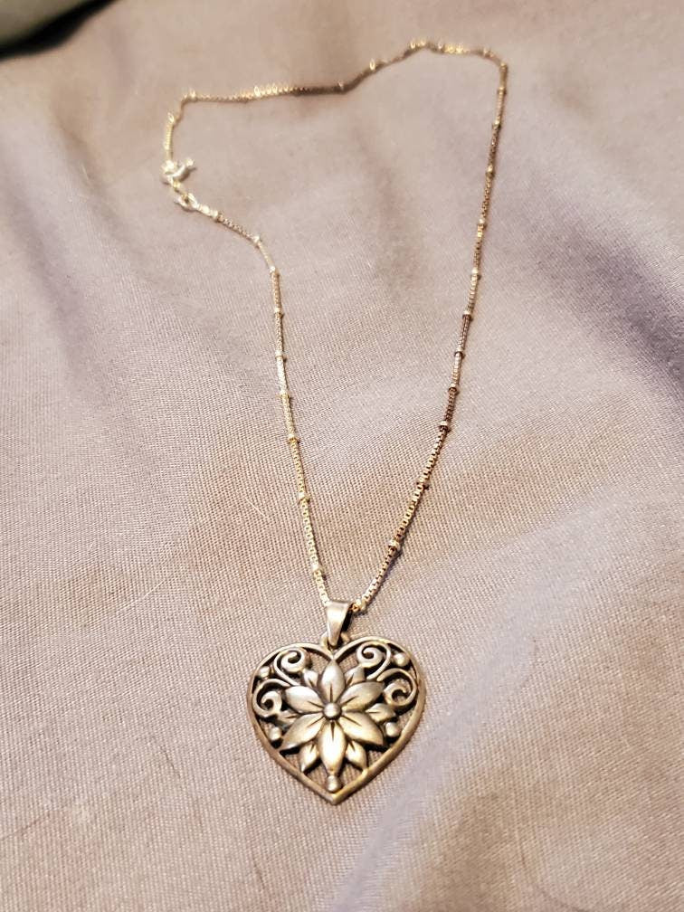 Sterling silver heart necklace 925 comes with light chain