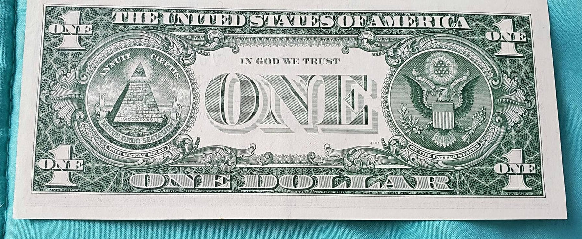 1957 choice high grade one dollar silver certificate Washington currency crisp