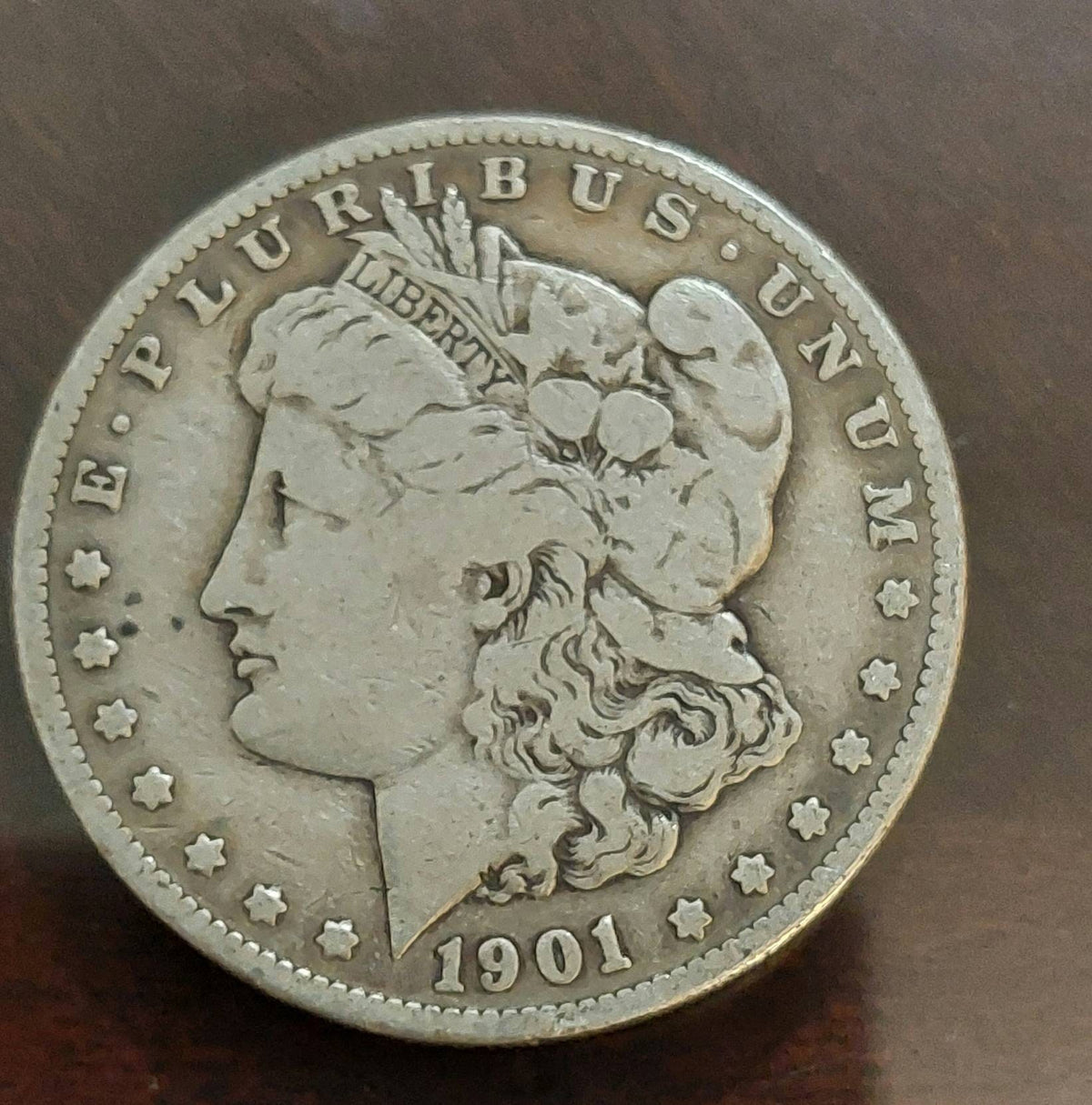 1901s morgan silver dollar coin, better date san Francisco coin 90 percent silver low mintage