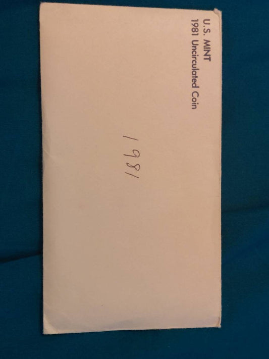 1981 us mint set in original envelope,  contains the 3 key date Susan b anythony dollars