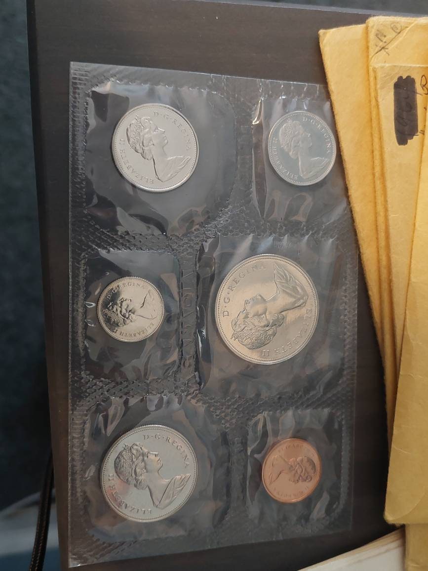 1970s Canadian prooflike mint set, uncirculated coins in original packaging.  Pick your date!