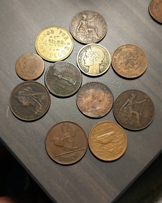 U.s. and foreign antique coin lot, including a 1830s hard time token store card, coin collecting