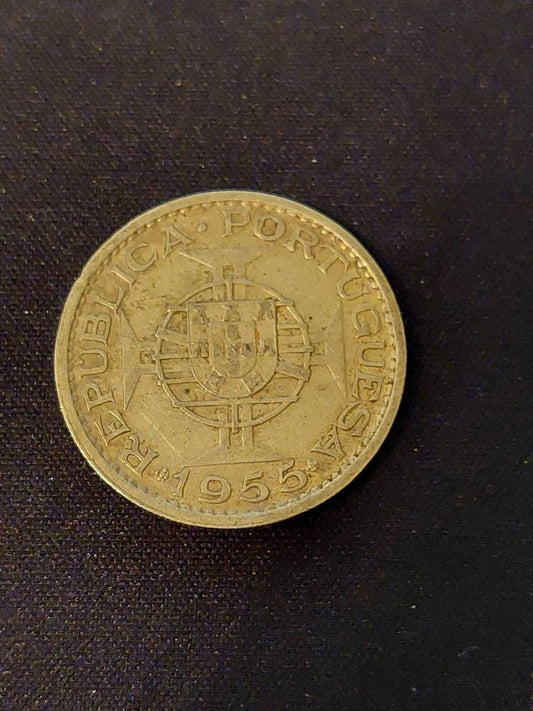 1955 republic of Portugal,  Mozambique African 20 escudo silver coin