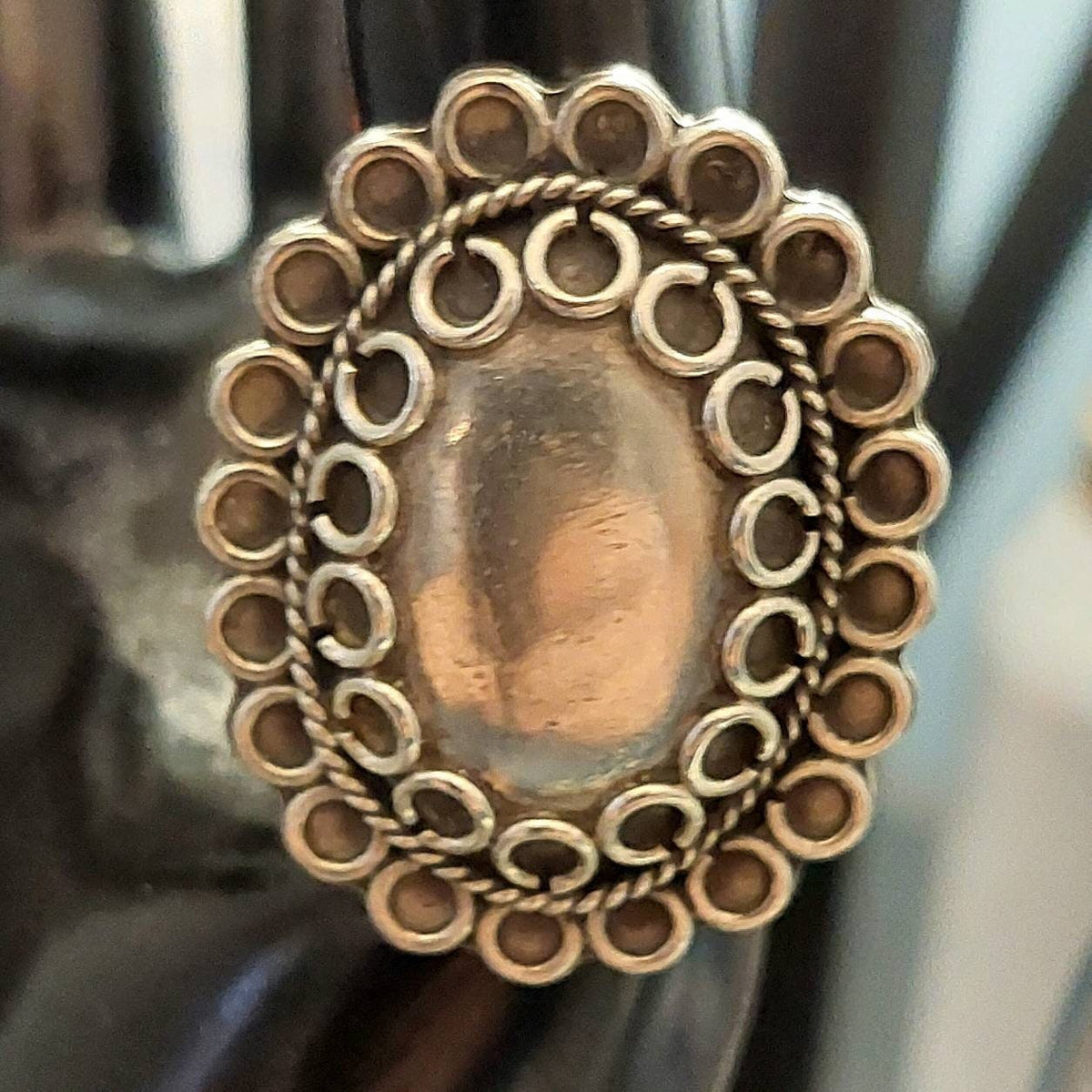 Large sterling silver southwestern style half ounce geometric ring, Mexican made and hallmarked size 9 ring, 13 grams