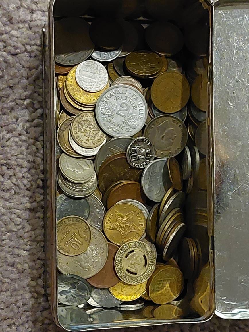 250 foreign world coin bulk lot!! Includes dates from 1800s to modern and some silver coins spotted!! Great collection from Swiss, to canada
