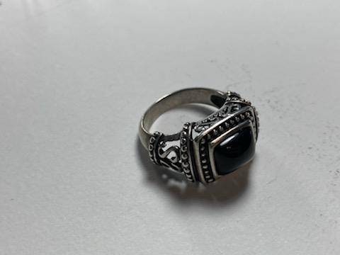 Vintage black onyx and sterling silver, unisex fashion ring size 9, 9 grams, fancy birthday present