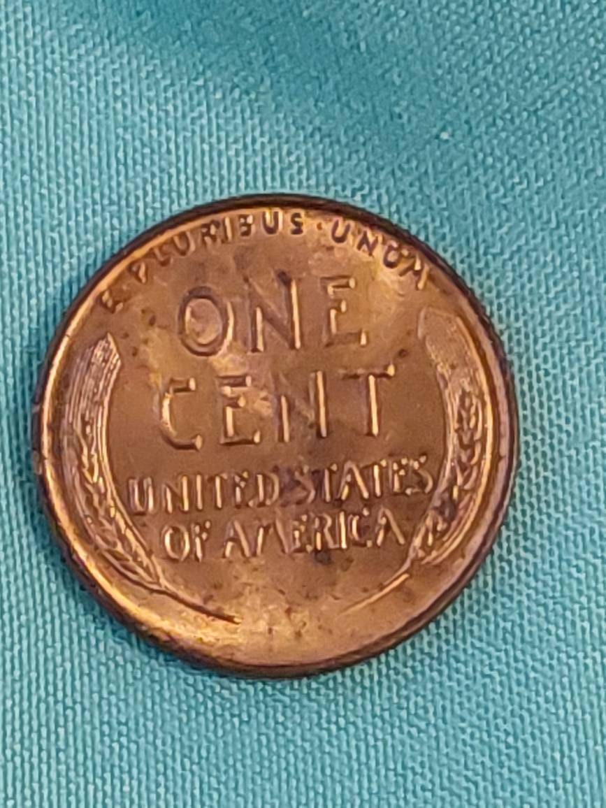 1937 Lincoln wheat cent, choice mint state coin,  beautiful red example.  High grade vintage old American penny. With free gift!