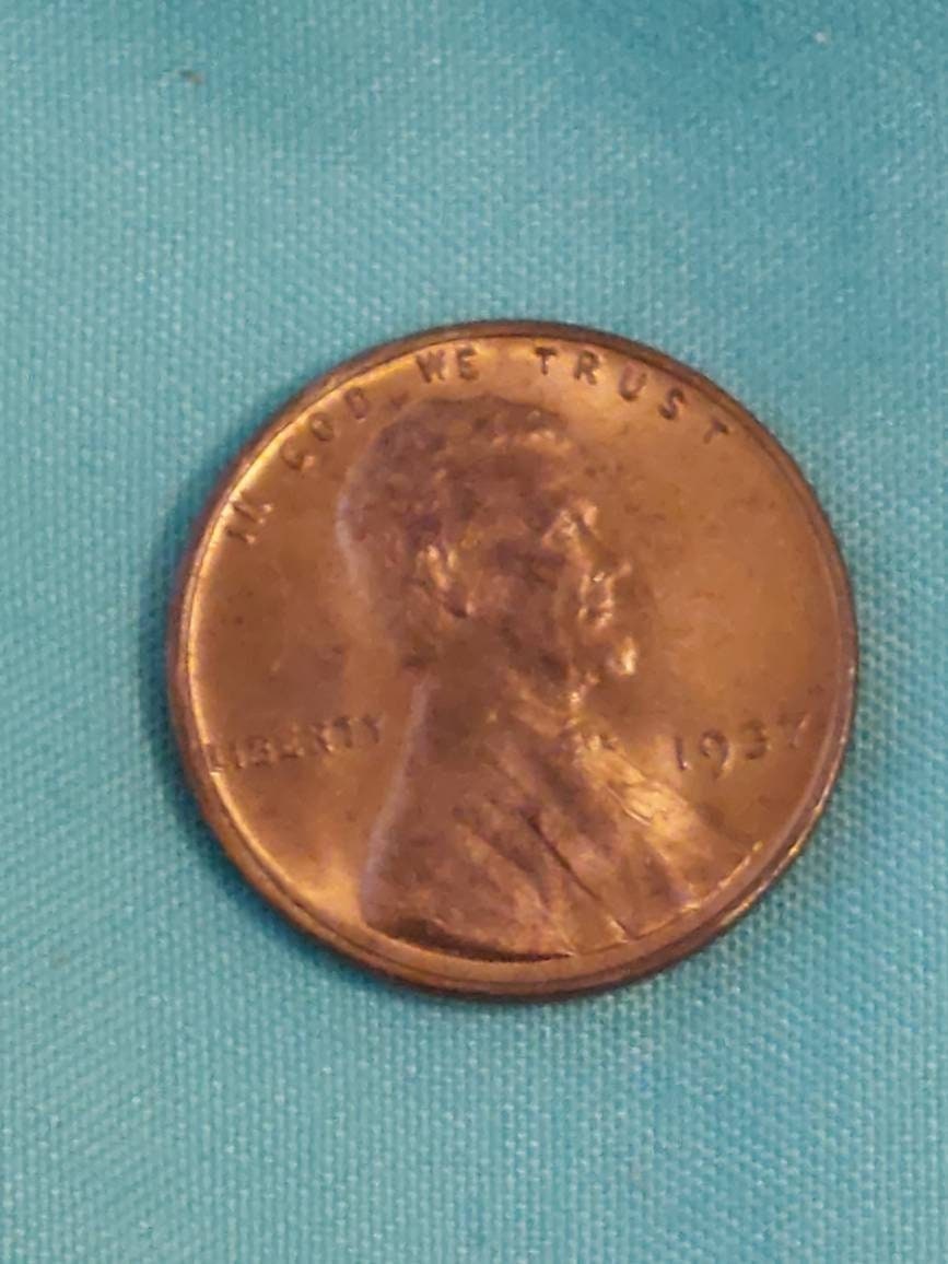 1937 Lincoln wheat cent, choice mint state coin,  beautiful red example.  High grade vintage old American penny. With free gift!