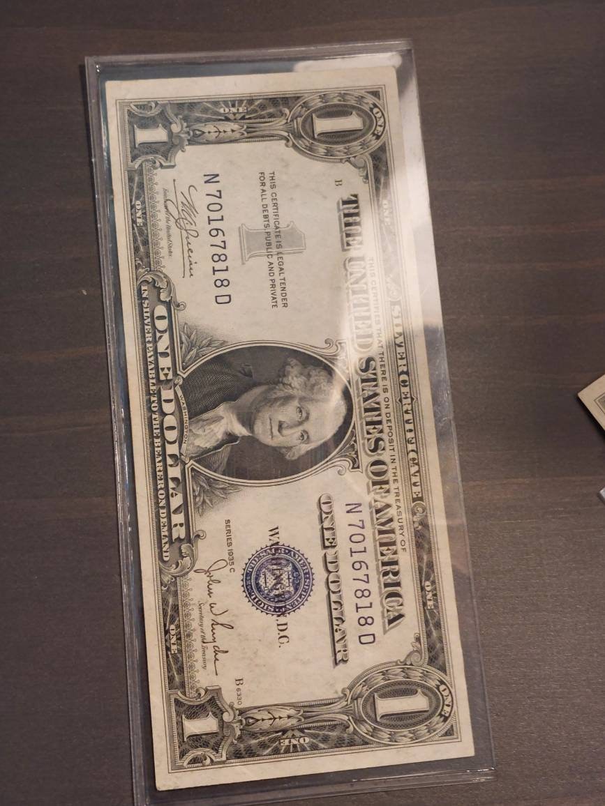 1935c high grade one dollar silver certificate, vintage American blue seal note