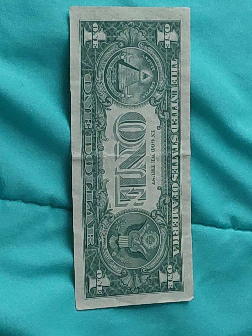 1935 Hawaii emergency issue one dollar silver certificate note, rare old American paper money,  comes with free gift high grade 1957 bill