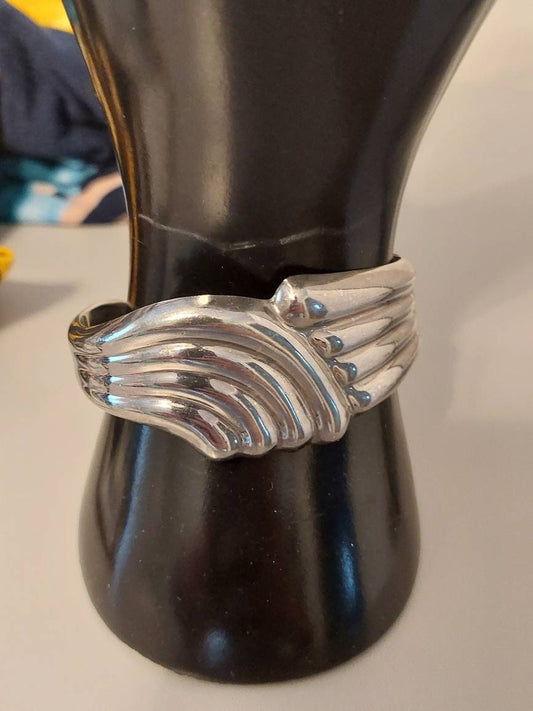 39grams Vintage Mexican heavy sterling silver cuff bracelet/bangle, artisan 39 gram silver jewelry,  stunning gifts for her