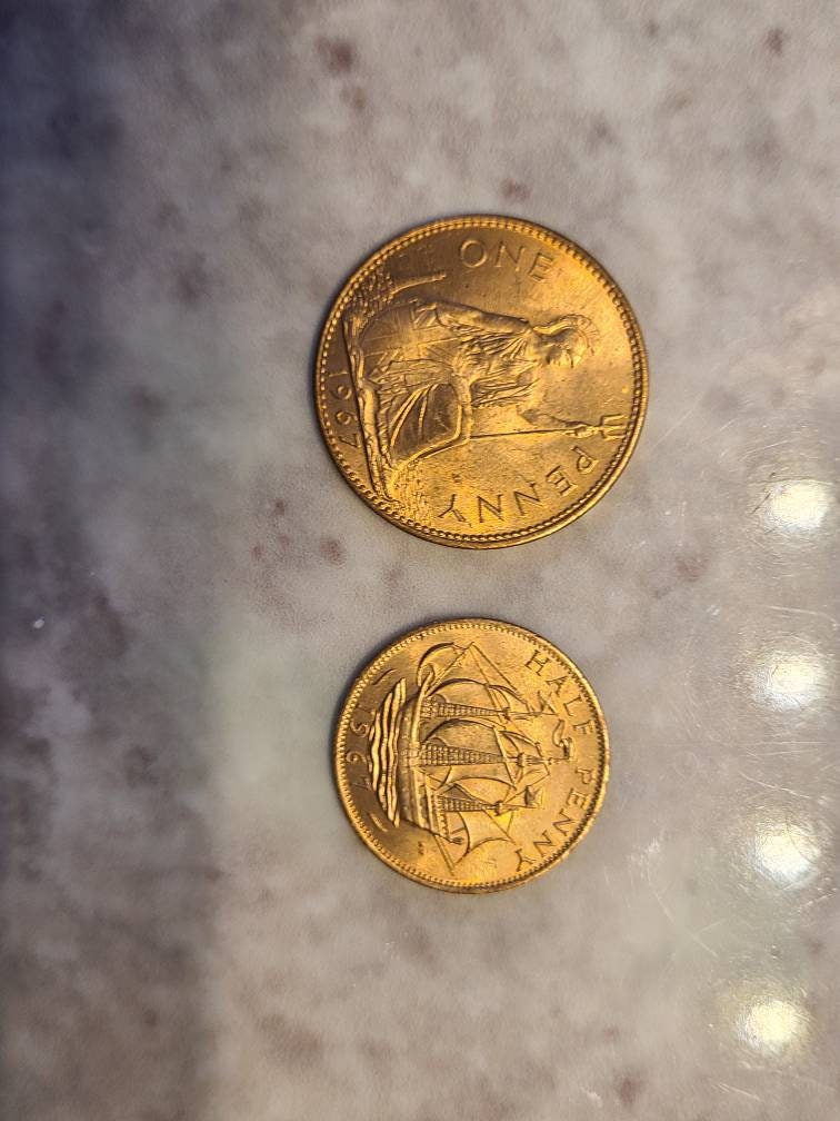1967 british penny and half penny duo, both gem red uncirculated coins, like new vintage English coins