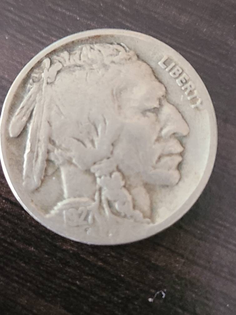 10 buffalo nickel lot, you get ten all readable date buffalo nickel coins from the 1920s and 1930s, some mint marks too. Coin collecting