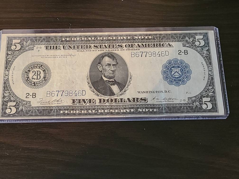 1914 federal reserve large size 5 dollar bill, attractive midgrade desirable 100+ year old antique American currency