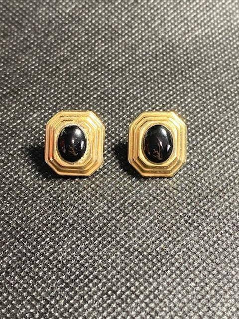 14k solid gold women's stud earrings, with black onyx highlights,  vintage statement jewelry