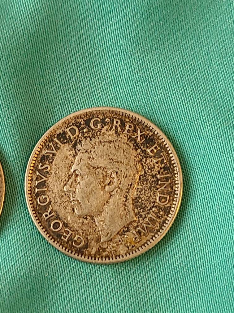 Canadian silver quarters and dime lot, early coins, very nice coins. Includes 1902 large cent and 1987 loonie dollar