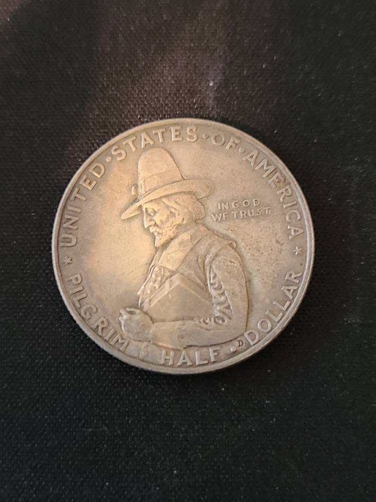 1920 pilgrim silver commemorative half dollar, uncirculated rare American classic commemorative