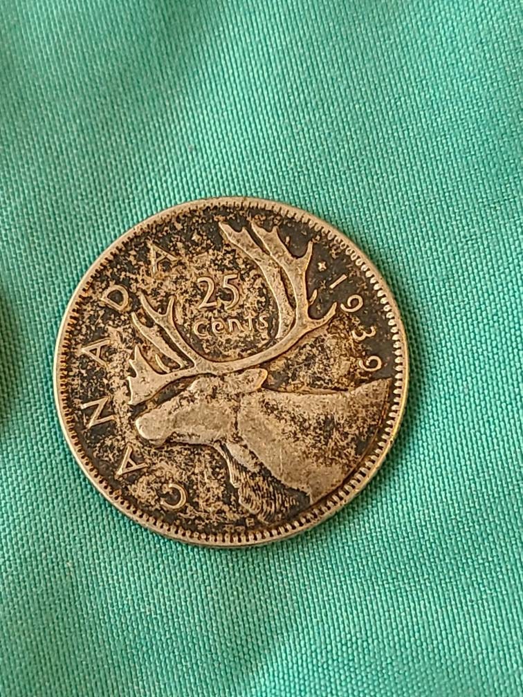 Canadian silver quarters and dime lot, early coins, very nice coins. Includes 1902 large cent and 1987 loonie dollar