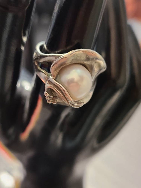 Vintage hagit gorali "HG" isreal size 7 sterling silver statement ring, beautiful swirling geometric pattern with center pearl, artisan gift