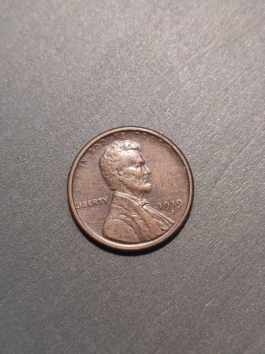 1919s early Lincoln wheat cent coin, high grade extra fine plus, us coin collecting