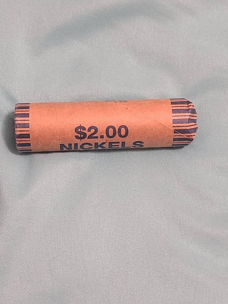 20 buffalo nickel coin roll, all include full dates and many coins with mint marks too! Great gift us coin collecting antique hobby for him