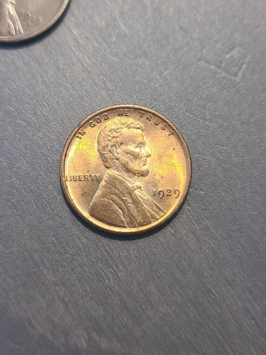 1929 Lincoln wheat cent, low mintage semi key date coin collecting, in gem bu red