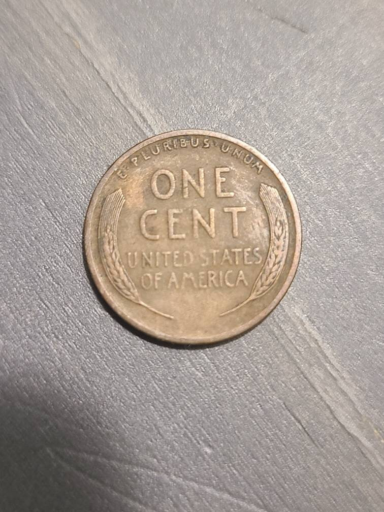 1924s Lincoln wheat cent, low mintage semi key date coin collecting, in high grade