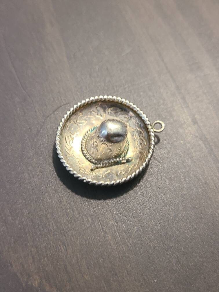 Beautiful sterling silver vintage mexican silver Sombrero hat vintage collectible jewelry gift