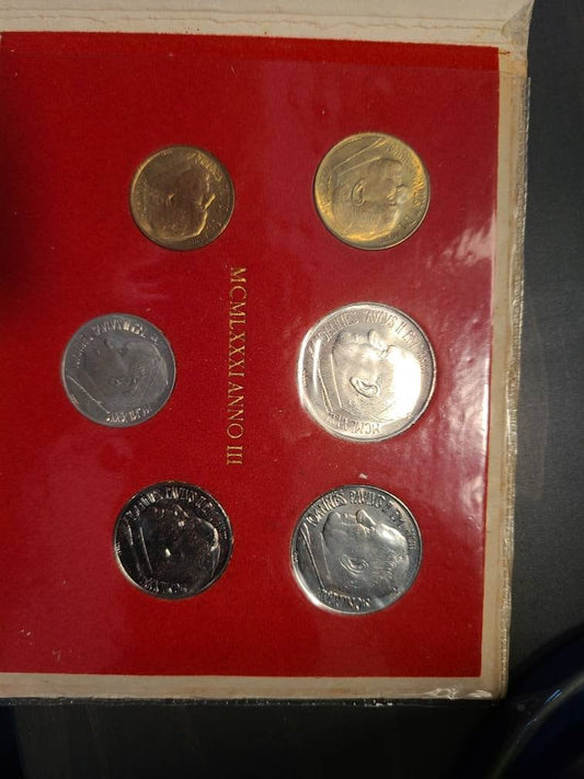 1981 vatican mint set rare red set uncirculated coins pope John Paul ii, includes silver 500 lire