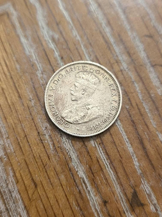 1935 Australian silver king george sixpence, lower mintage  key date higher grade aussie collectible, rare foreign silver