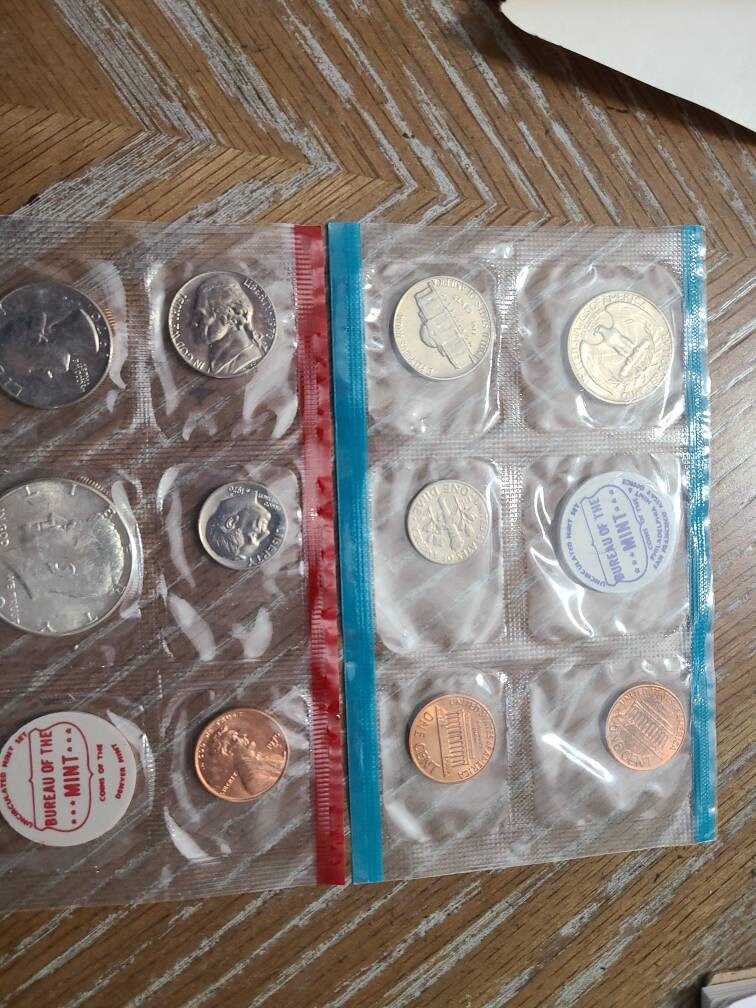 1970s and 1980s double us mint sets. Original uncirculated coins in government packaging.  Pick your date!