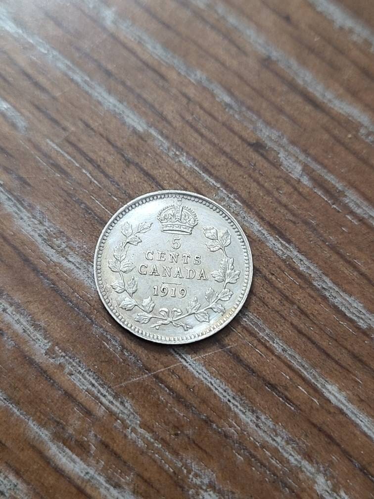 1919  Canada 5 cents silver king george antique coin, beautiful condition unchecked for varieties, almost uncirculated