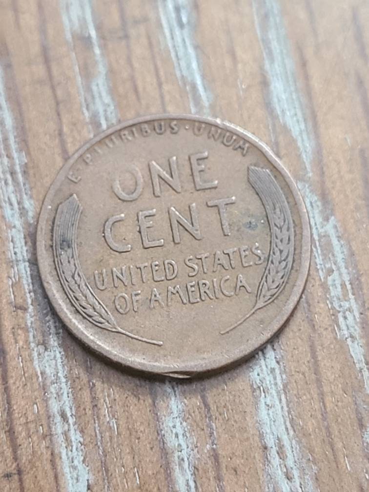 1910s Lincoln wheat penny, low mintage semi key date, very fine condition