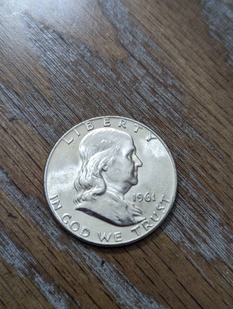 1961d beautiful UNC Ben Franklin silver half dollar, 90 percent silver American coin collecting
